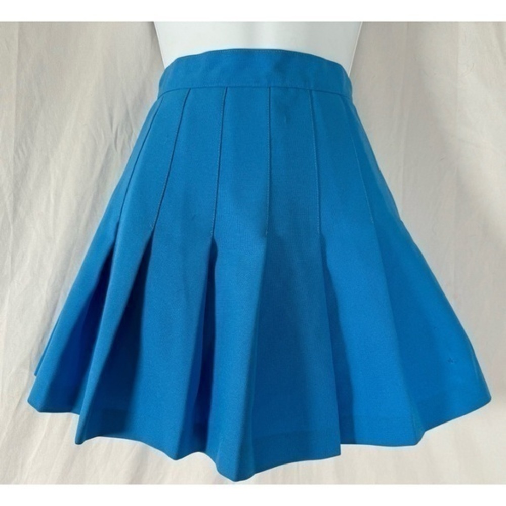 80’s Vintage ‘Heads’ Blue Pleated Tennis Skirt